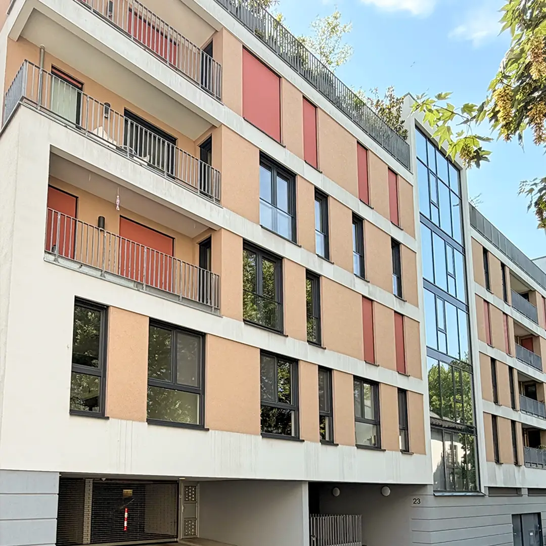 Modernes Wohnen in zentraler Bestlage – energieeffiziente 3,5-Zimmer-Wohnung mit Balkon