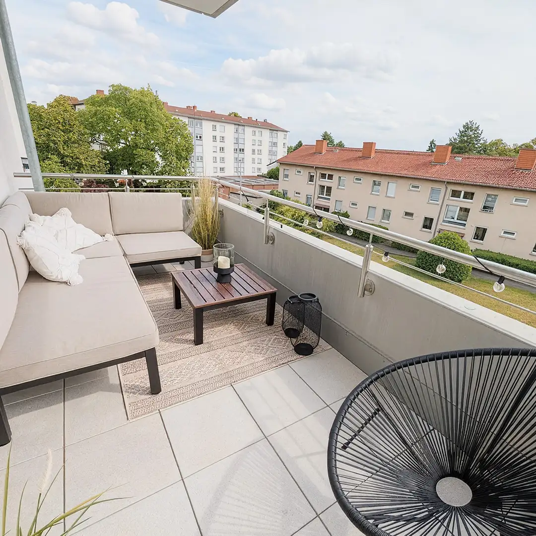 Balkon einer Wohnung in Mainz-Gonsenheim mit Blick ins Grüne